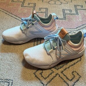 New Balance sneakers, 6.5, like new!